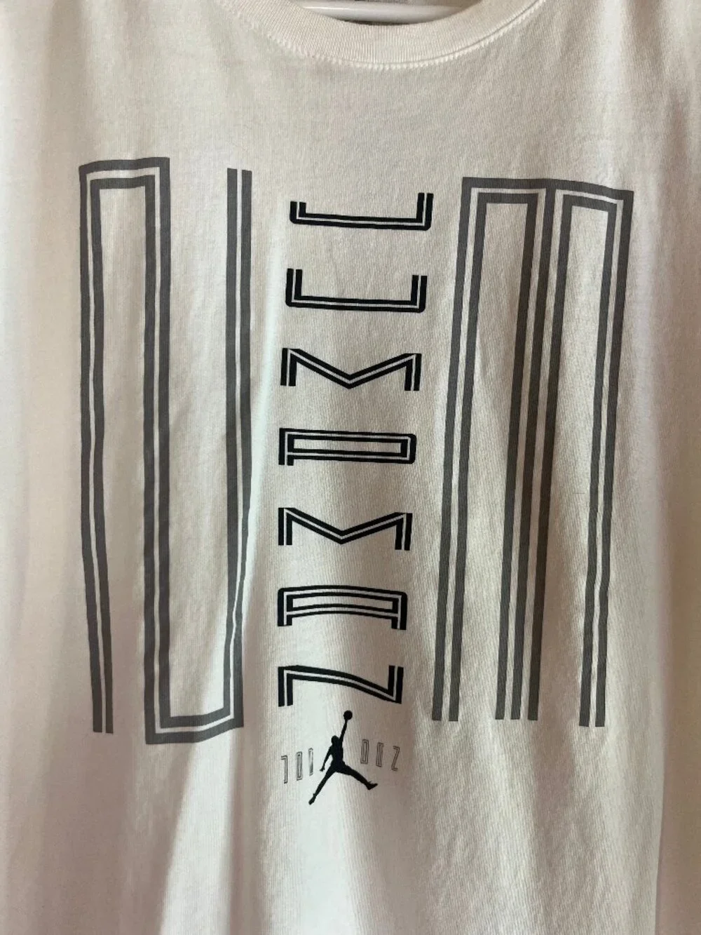 Jordan Jumpman Stacked Logo T-Shirt Men's Large White Checkered Stripe